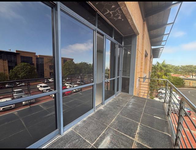 400M² OFFICE TO LET IN PLATTEKLOOF 3
